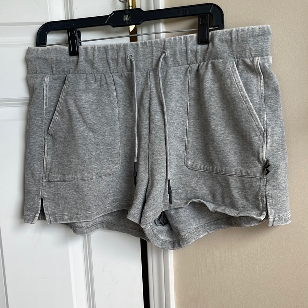 Joy lab athletic short